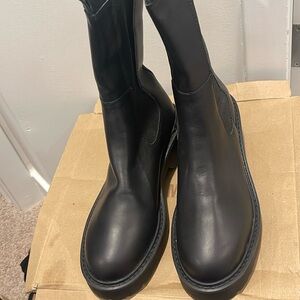 Black size 9 boots